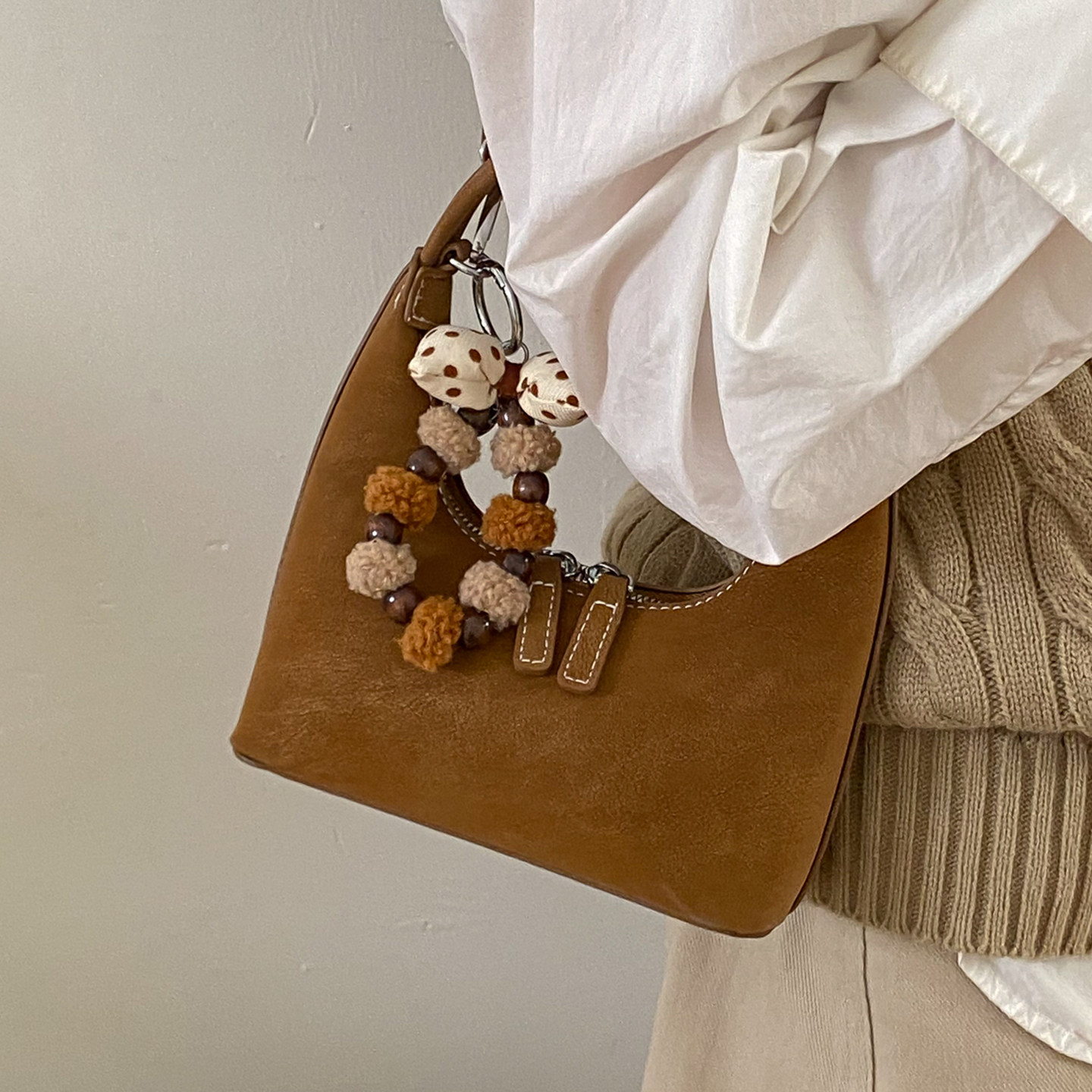 今年流行美拉德手拎包女2026新款百搭复古质感时尚通勤单肩斜挎包,淘宝优惠券,粉丝福利购,淘宝优惠卷