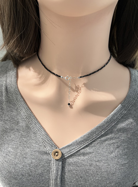 黑色尖晶石水晶方形锆石吊坠项链轻奢小众气质锁骨链时尚颈链女