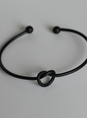 韩版时尚简约打结铁丝手镯开口爱心手链小商品市场义乌