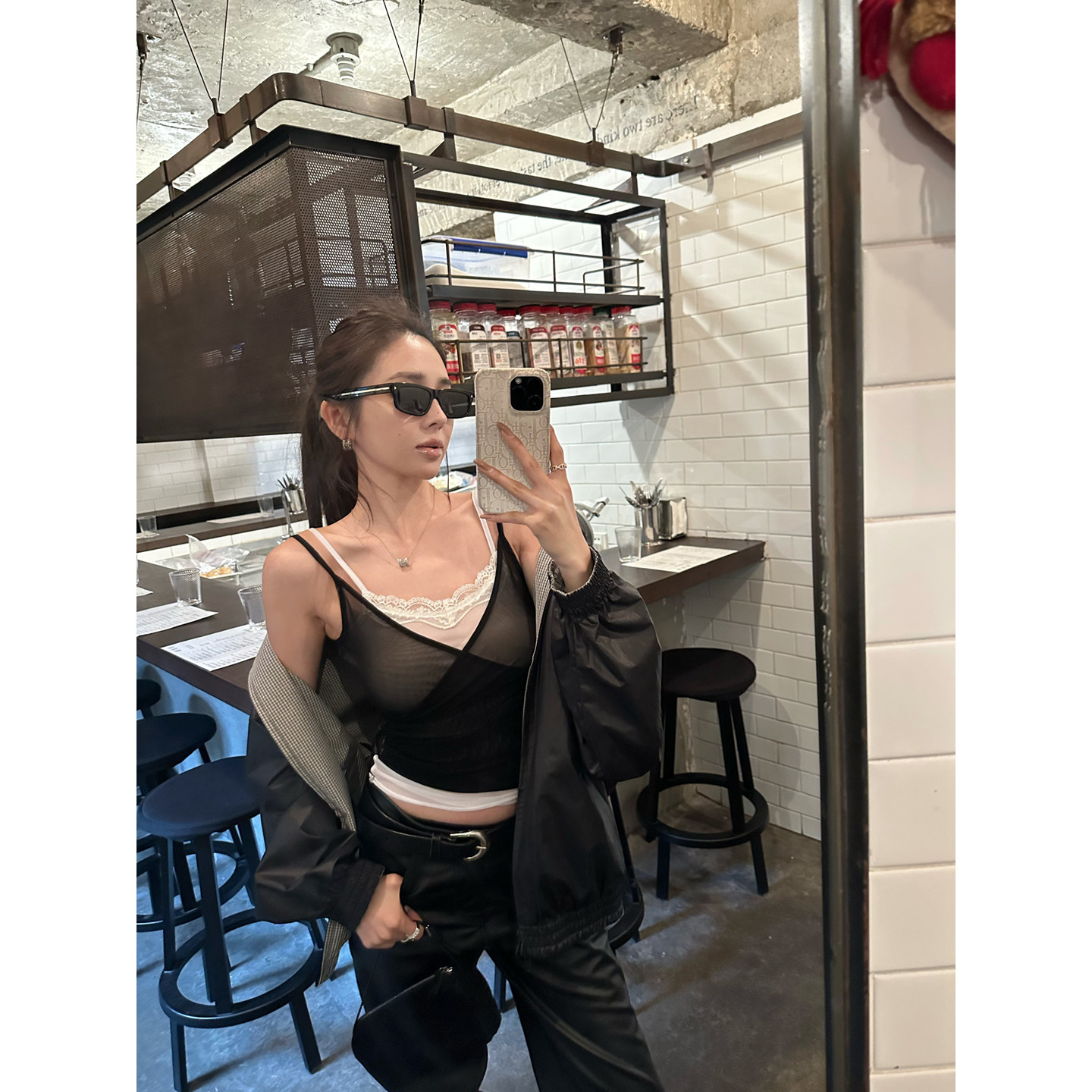 NanaByNana【洛可甜心】纯欲撞色假两件蕾丝吊带背心女肩带可调节,淘宝优惠券,粉丝福利购,淘宝优惠卷