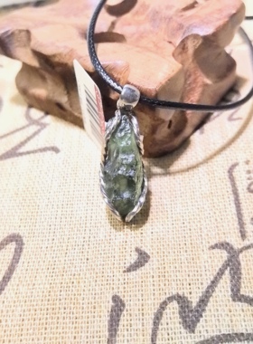 天然捷克陨石五福喜用木随行银镶嵌原石吊坠项链