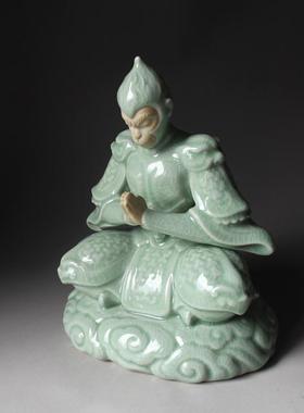 汝瓷齐天大圣孙悟空摆件