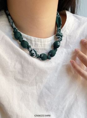 欧比雅比系列GN00255 & 复古气质腰果花配饰，深绿底缀白色花纹