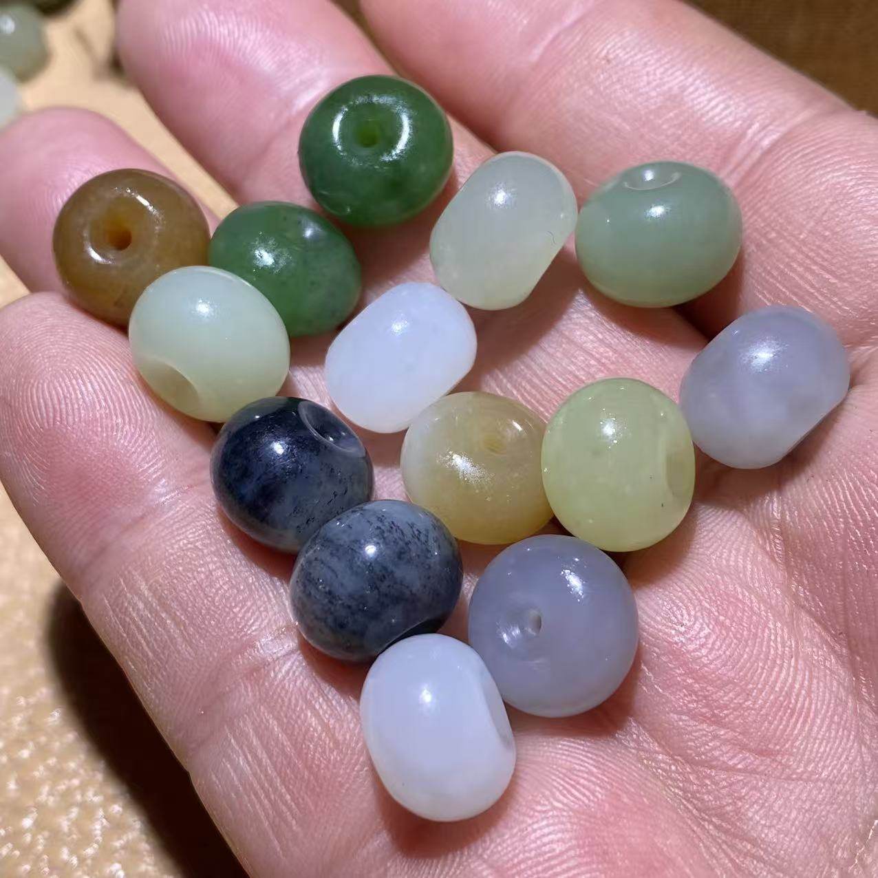 天然和田玉碧玉糖白玉青花黄口料小平安扣面包圈算盘隔珠DIY配饰,淘宝优惠券,粉丝福利购,淘宝优惠卷