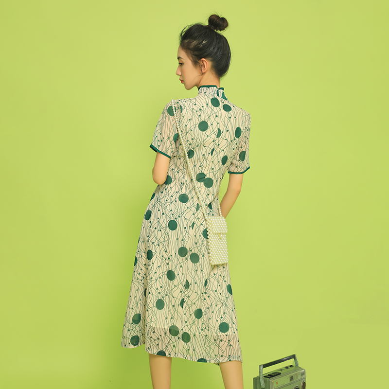 宋一一民国少女风法式轻旗袍现代年轻款清新复古波点日常改良版连衣裙夏2