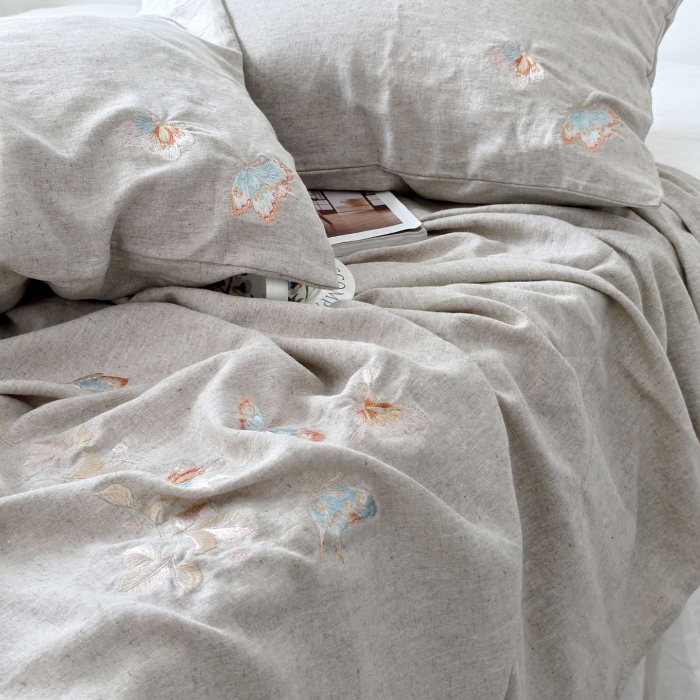 汉麻桑蚕丝刺绣床单枕套三件套 自然橘纹 蝴蝶 - 图1