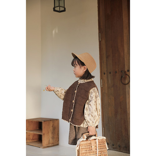 幼悠女童撞色针织开衫马甲2026新款春秋装儿童韩版洋气小马夹背心 - 图2