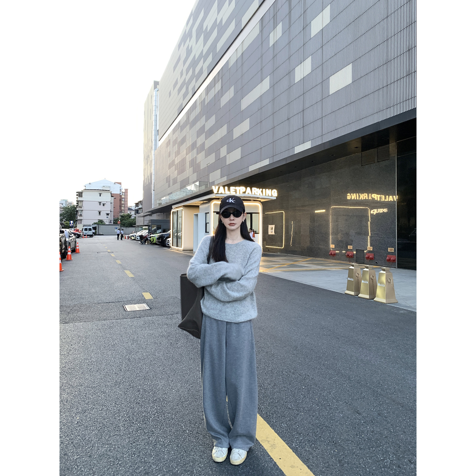 大小姐77  秋冬懒人裤 山羊绒醋酸混纺加厚阔腿裤弯刀裤休闲裤,淘宝优惠券,粉丝福利购,淘宝优惠卷