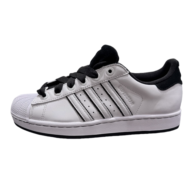 ເກີບກະເປົ໋າ Adidas clover shell toe