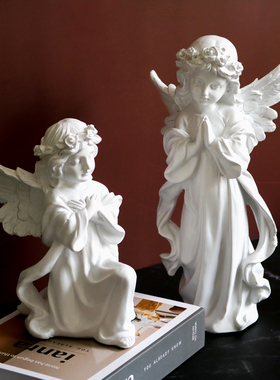 北欧风树脂花仙子酒柜站立摆件