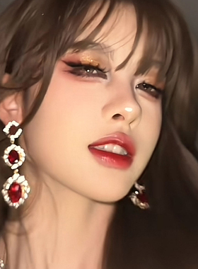 红色不规则水滴吊坠项链