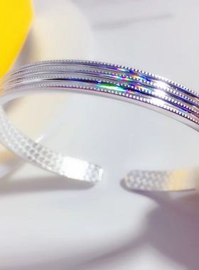 足银七彩拉丝磨砂心经时尚风手镯