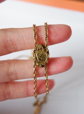 Vintage50-70年代Goldette金属设计浪漫宫廷风格相片香膏盒毛衣链