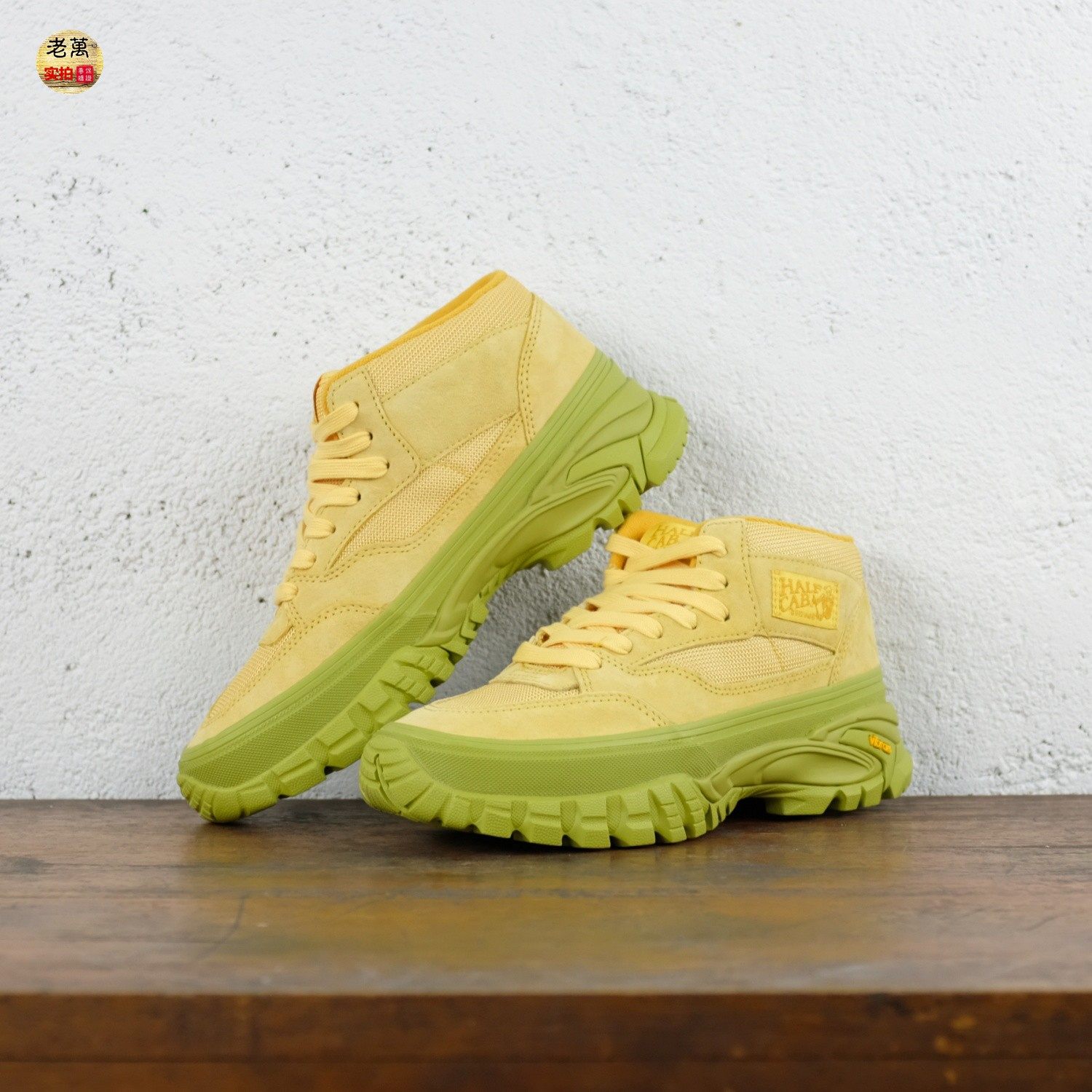 老万VANS VLT高端支线OTW Half  复古休闲中帮板鞋VN000CNBSBR,淘宝优惠券,粉丝福利购,淘宝优惠卷