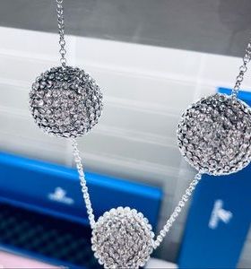 施华洛世奇炫酷时尚闪亮吸睛