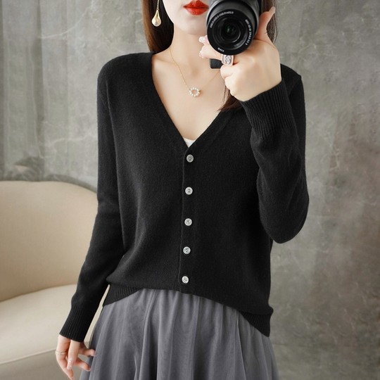 Off-season clearance spring and autumn new V-neck cashmere cardigan for women