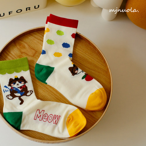 米吉诺拉 春秋无骨可爱猫咪少女巴胺学院风纯棉吸湿透气中筒袜子 - 图0