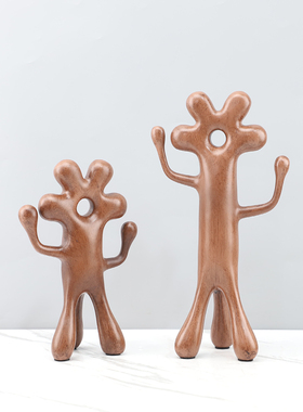 抽象树脂仿木纹木人花艺术摆件