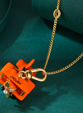 珐琅釉时尚滑翔机吊坠