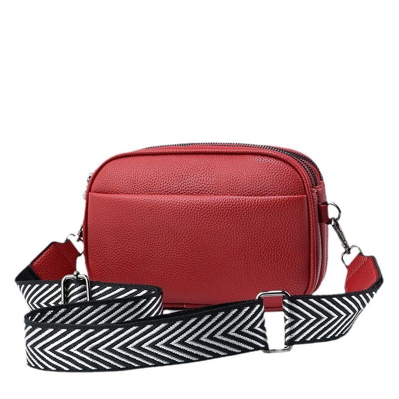 女2024冬季新款大容量多层软皮宽肩带单肩中年妈妈包斜挎小包时尚,淘宝优惠券,粉丝福利购,淘宝优惠卷