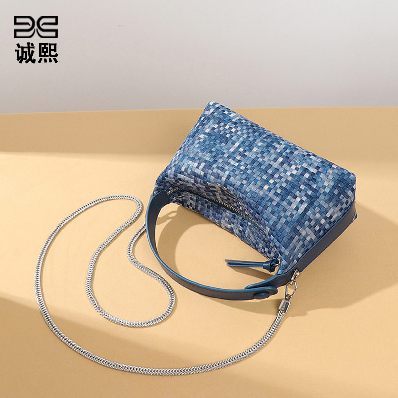 时尚小清新百搭手提饭盒包休闲百搭单肩斜跨包潮流牛仔布质感女包,淘宝优惠券,粉丝福利购,淘宝优惠卷