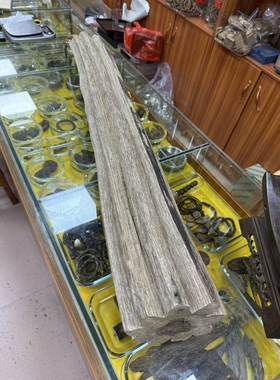 横财沉香摆件海南树心油老料黄油格天然保真送礼工艺品原木品香