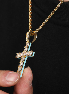 侧边夜光十字架吊坠铜镶锆石