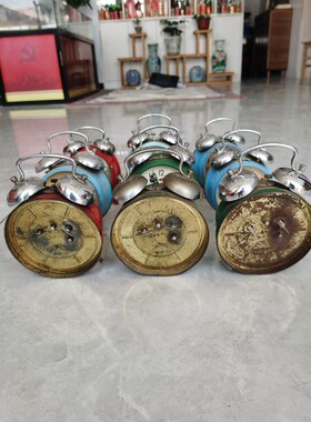 国产机械上调闹钟马蹄表怀旧物件乡下一线货跳秒机芯客厅挂钟钟表