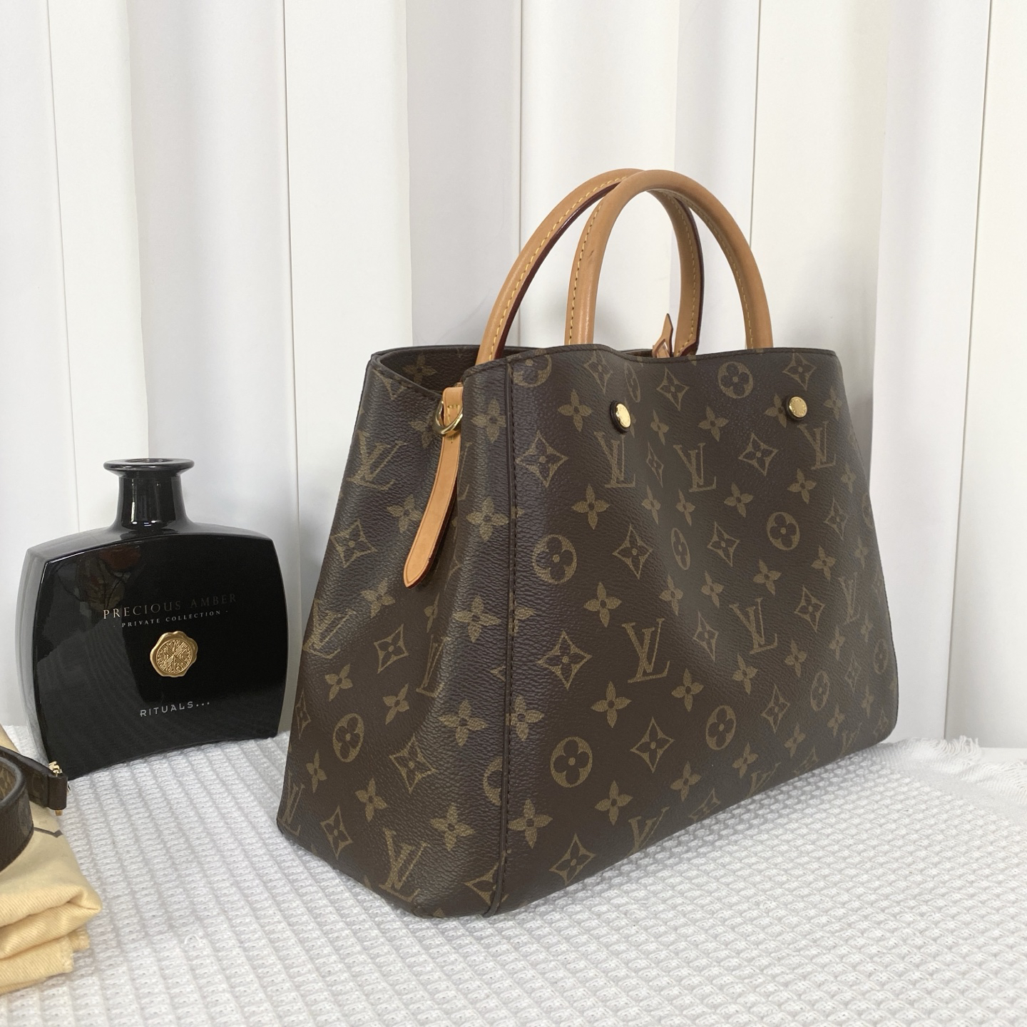 编号16595A LV老花Montaigne蒙田中号手提挎包 A级正常使用感 - 图1