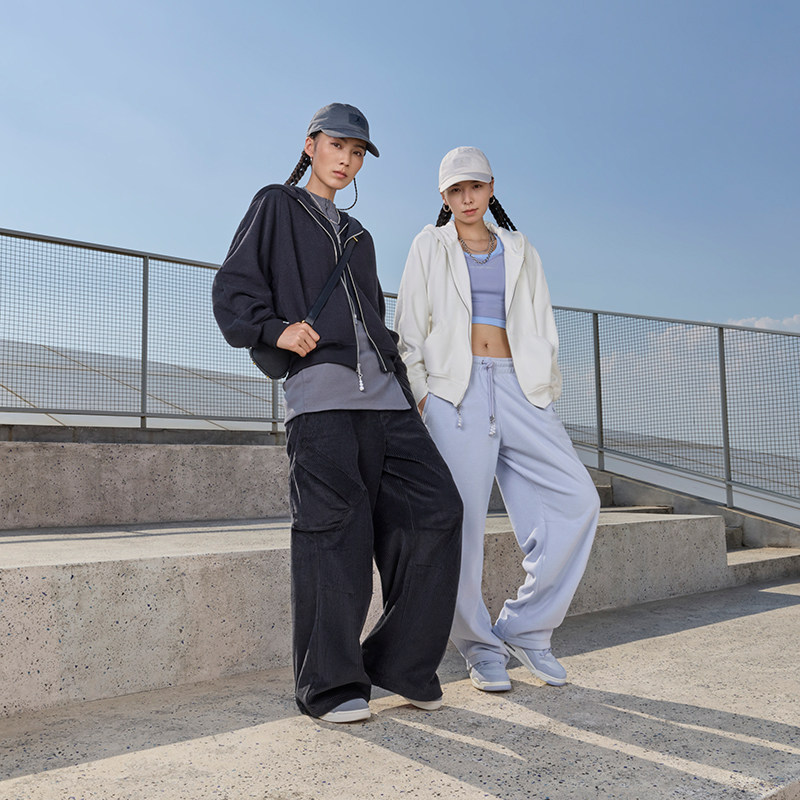 耐克乔丹女子宽松加绒连帽衫冬季新款拼接柔软外套JORDAN HV0323,淘宝优惠券,粉丝福利购,淘宝优惠卷