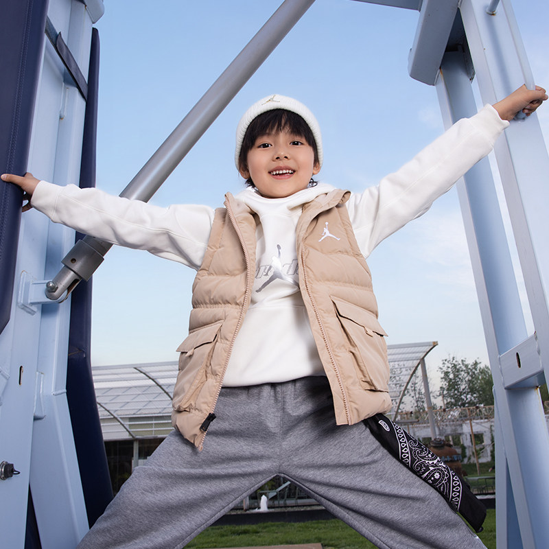 耐克乔丹大童三防羽绒服马甲冬季男童保暖防泼水JORDAN HQ8120,淘宝优惠券,粉丝福利购,淘宝优惠卷