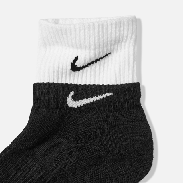 ຖົງຕີນການຝຶກອົບຮົມ Nike 1 ຄູ່ທີ່ສະດວກສະບາຍແລະແຫ້ງໄວ