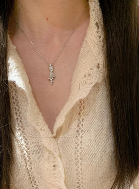 拉丝裙子芭蕾星光圆舞曲锆石吊坠