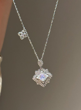 幻彩钻人鱼姬拉丝布风四叶草项链