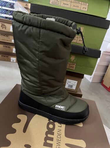 MOZ少量！轻量机能鞋加绒保暖防滑户外日系中筒雪地靴面包靴棉鞋 - 图1