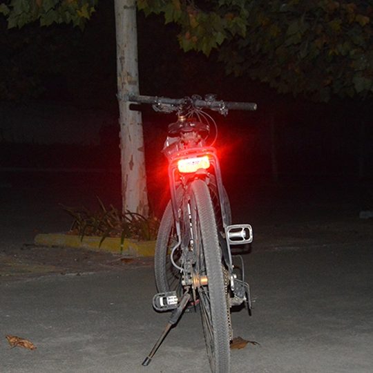 自行车单车山地车尾灯后尾货架安装LED警示灯夜骑装备配件