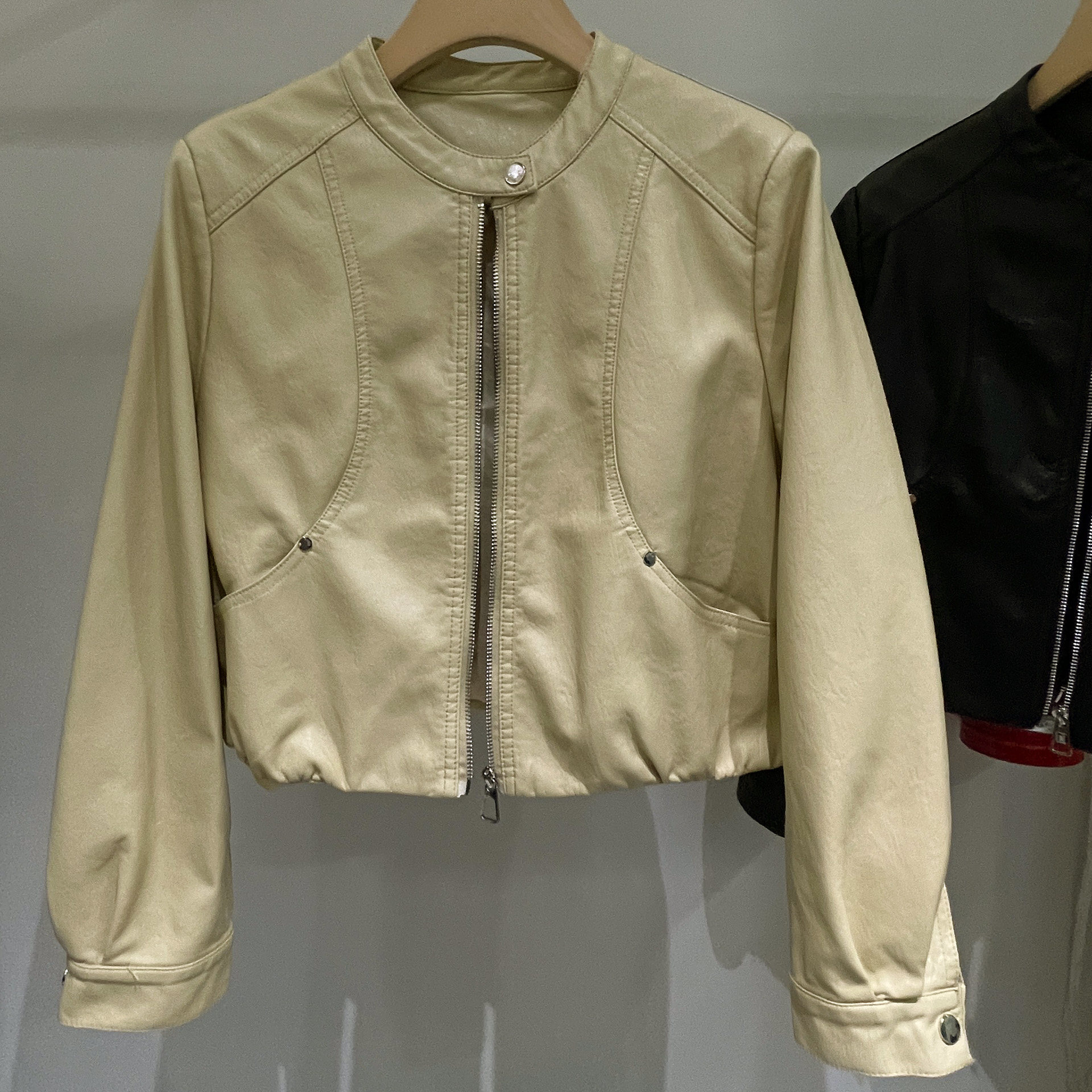 皮衣外套女2026春季新款韩系休闲百搭圆领拉链短款显瘦夹克上衣潮,淘宝优惠券,粉丝福利购,淘宝优惠卷