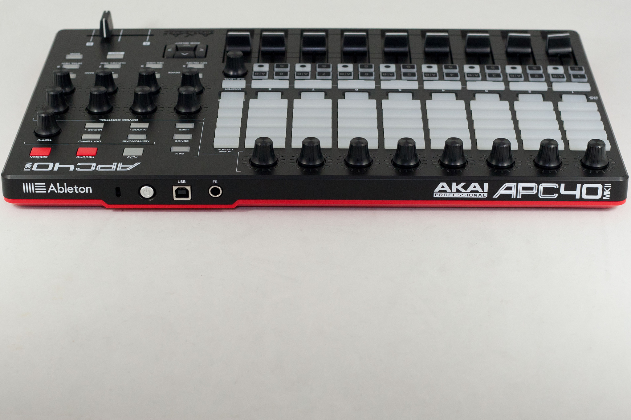 雅佳Akai APC40MK2 MIDI控制器 VJ控制器 全新正品行货 - 图2