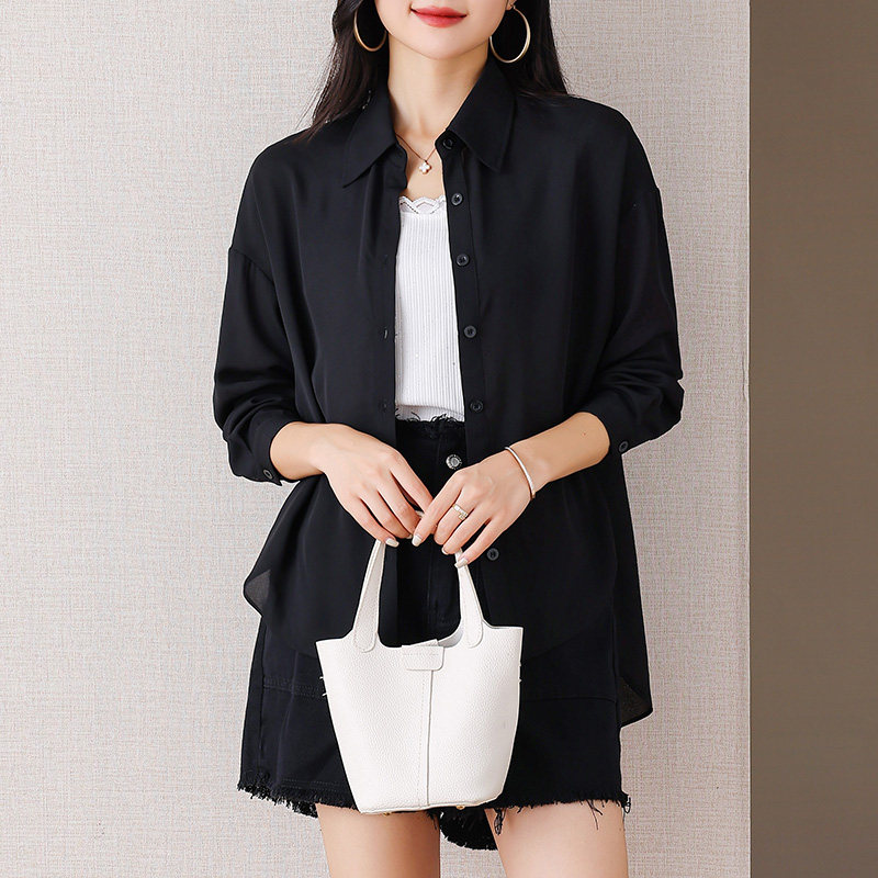  伊自尚服饰衬衫