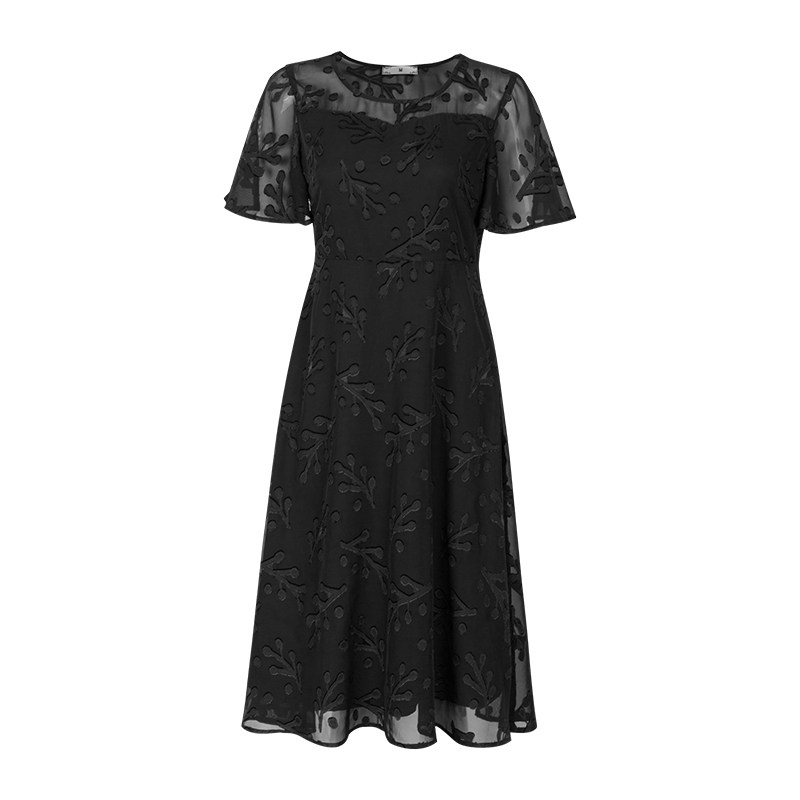  伊自尚服饰大码女装