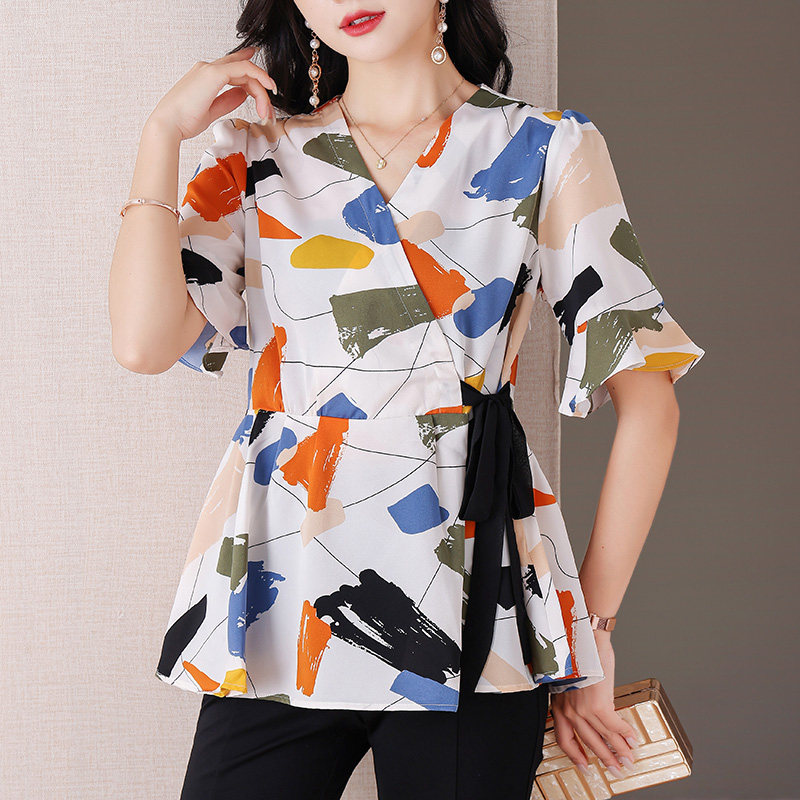  伊自尚服饰大码内搭