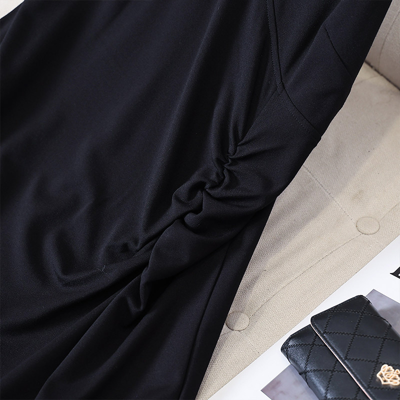  伊自尚服饰大码女装