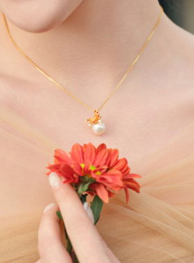 「新品」Fellala/翡拉拉「蝴蝶」珍珠项链轻奢首饰女官方高级配饰