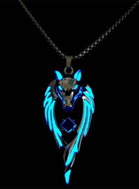Fashion Wolf Pendant Necklaces for Men Glow In The Dark
