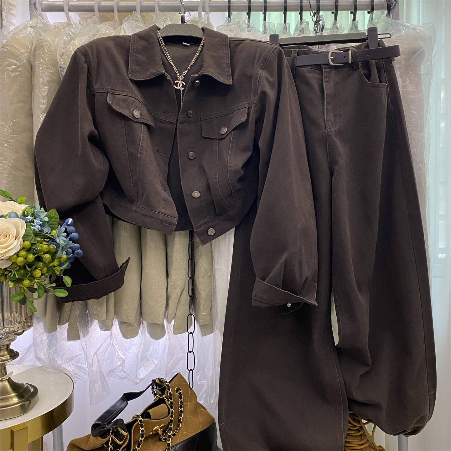 韩版新款复古翻领牛仔短外套高腰显瘦阔腿裤两件套女气质百搭套装 - 图3