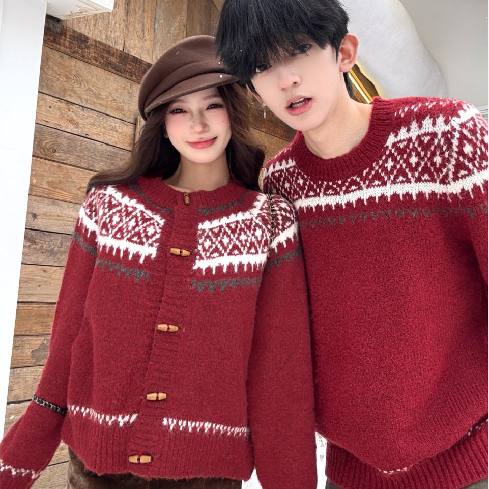 情侣装2025秋冬复古费尔岛红色新年毛衣氛围感牛角扣外套跨年穿搭,淘宝优惠券,粉丝福利购,淘宝优惠卷
