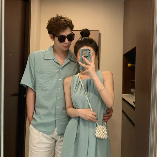 法式情侣装连衣裙子女夏季海边度假风衬衫挂脖无袖背心裙一衣一裙 - 图2