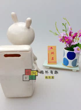 创意手办模型装饰摆件流氓兔卡通
