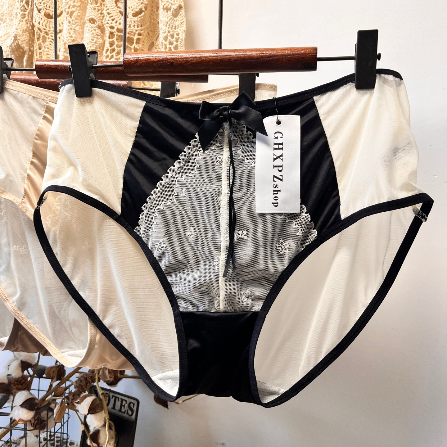 三条包邮大码薄款法式性感裤头女生胖m舒适网纱三角内裤130-230斤 - 图1