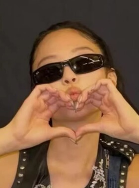 jennie同款演唱会黑色墨镜时尚女